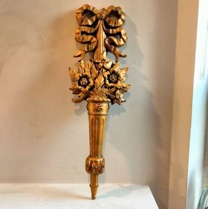 Mid Century Italian carved giltwood floral wall pocket swag vintage